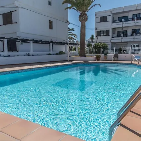 Casa Coral With Sea Views & Ac