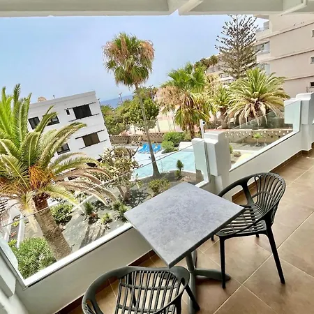 Casa Coral With Sea Views & Ac