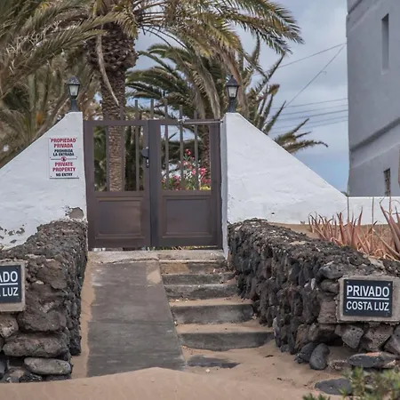 Casa Coral With Sea Views & Ac *