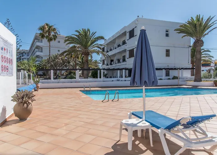 Casa Coral With Sea Views & Ac Puerto del Carmen (Lanzarote)