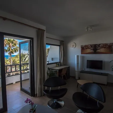 Casa Coral With Sea Views & Ac Апартаменты