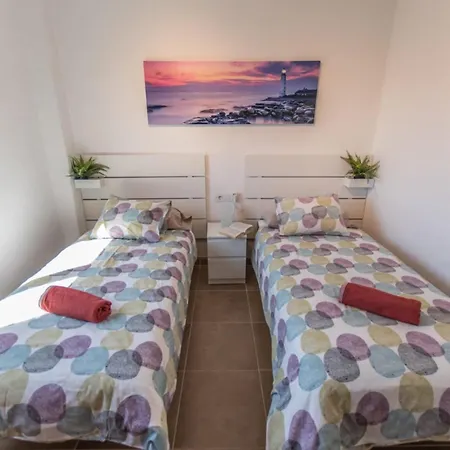 Casa Coral With Sea Views & Ac